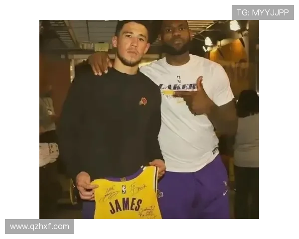 布克赞詹姆斯复出后无缝融入展现比赛魅力逐步找回状态令人期待